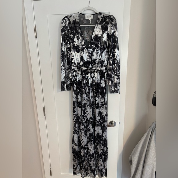 ba&sh Dresses & Skirts - ba&sh Monochrome Long Sleeve Dress
